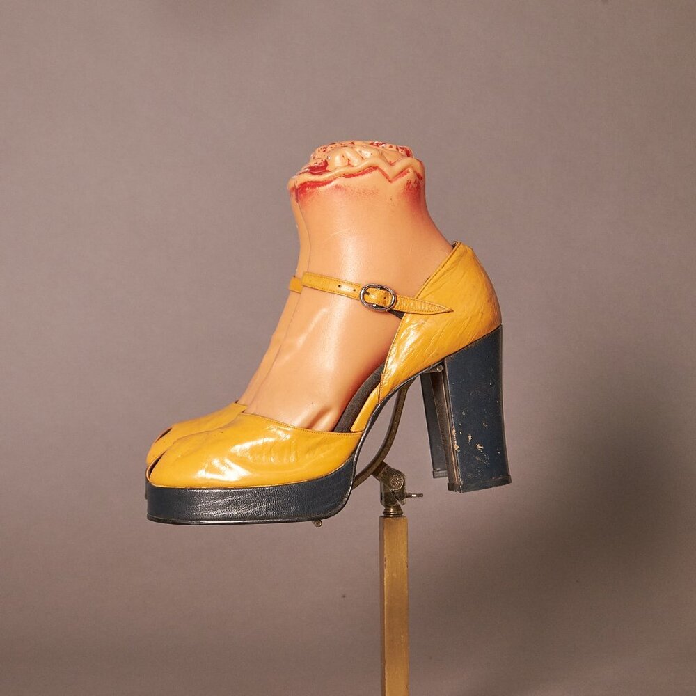 1970s Golden Yellow and Green Platform Heels
